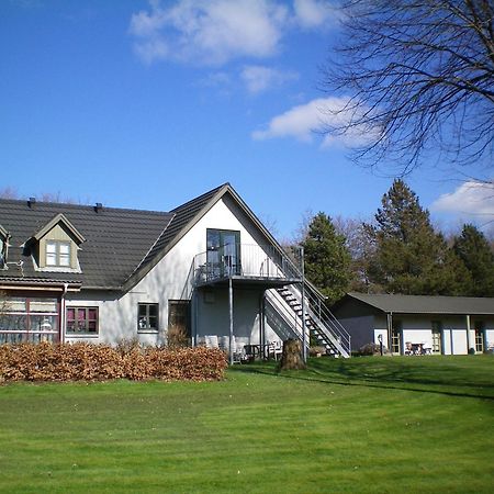 Pension Laerkelill Skovlund エクステリア 写真