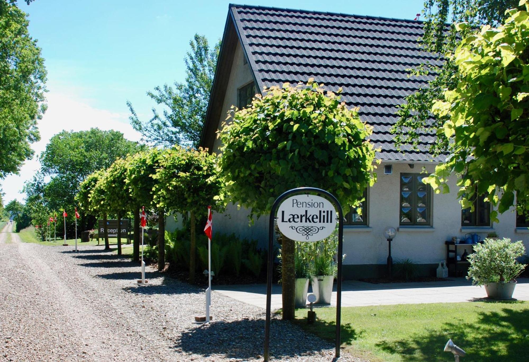 Pension Laerkelill Skovlund エクステリア 写真